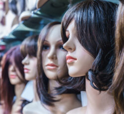 Various,women's,wigs,on,the,shelf,in,the,wig,shop,